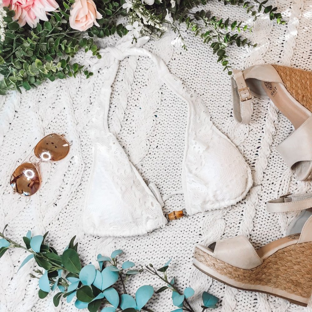 White Crochet Lace Halter Triangle Bikini XS/S NWT